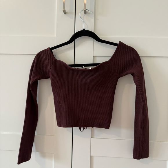 Zara Women's Burgundy Ribbed Long Sleeve Top - Picture 4 of 4